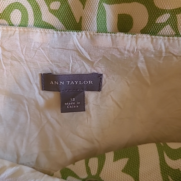 Ann Taylor White Green Floral Sleeveless Silk Dress V-Neckline Lined Sz 12 EUC - Picture 6 of 8